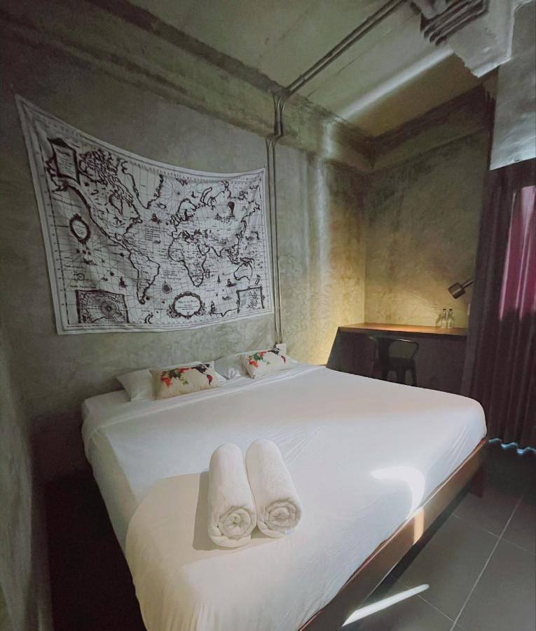 Auberge de jeunesse The Local Ari à Bangkok Extérieur photo